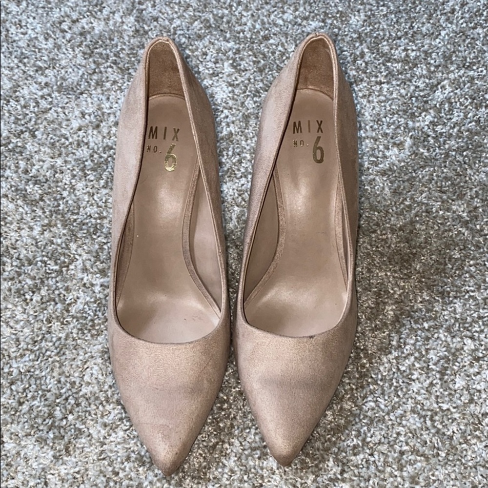 Mix No. 6 Pumps size 8.5